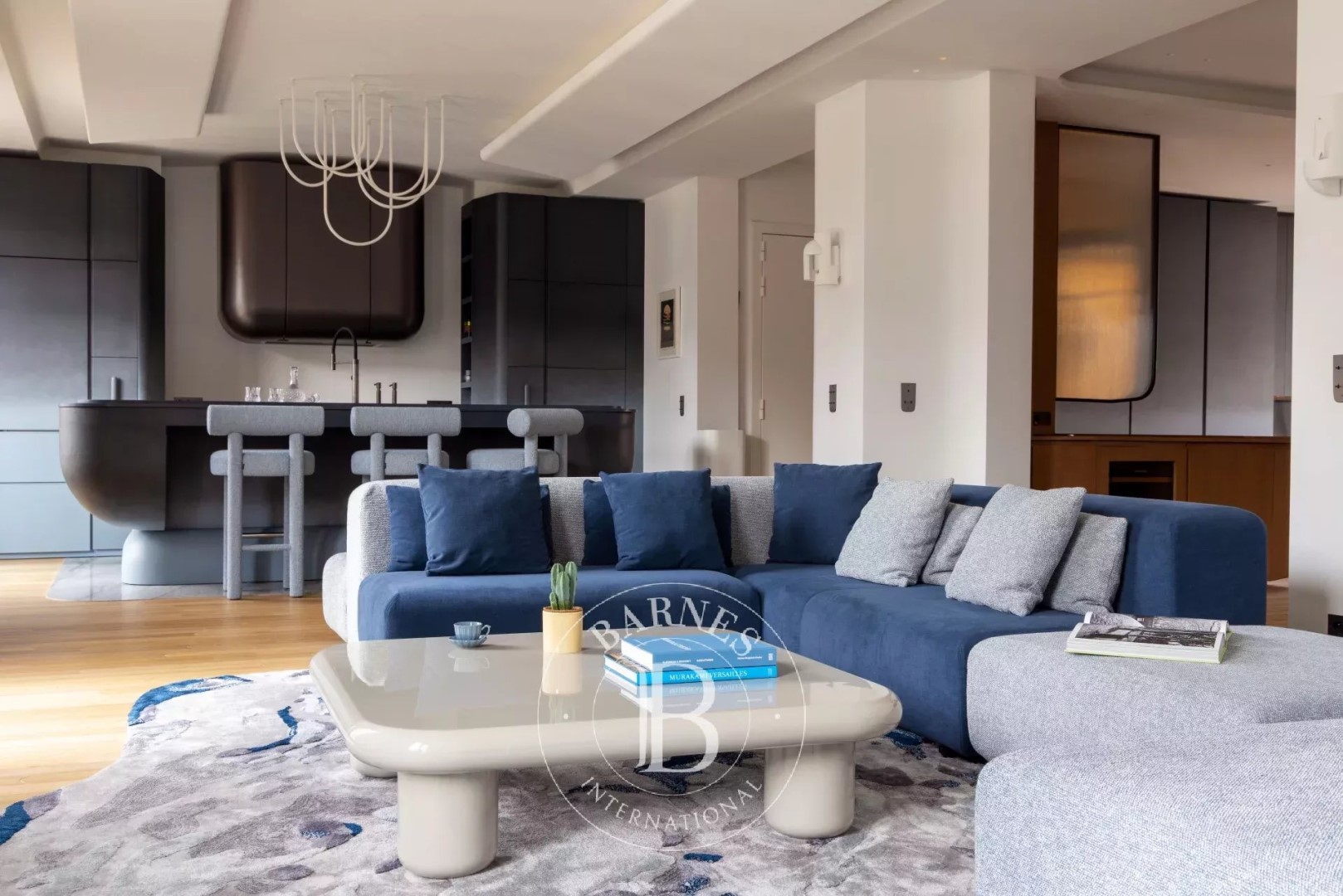 Luxury apartment for rent in the district Legendre-Lévis