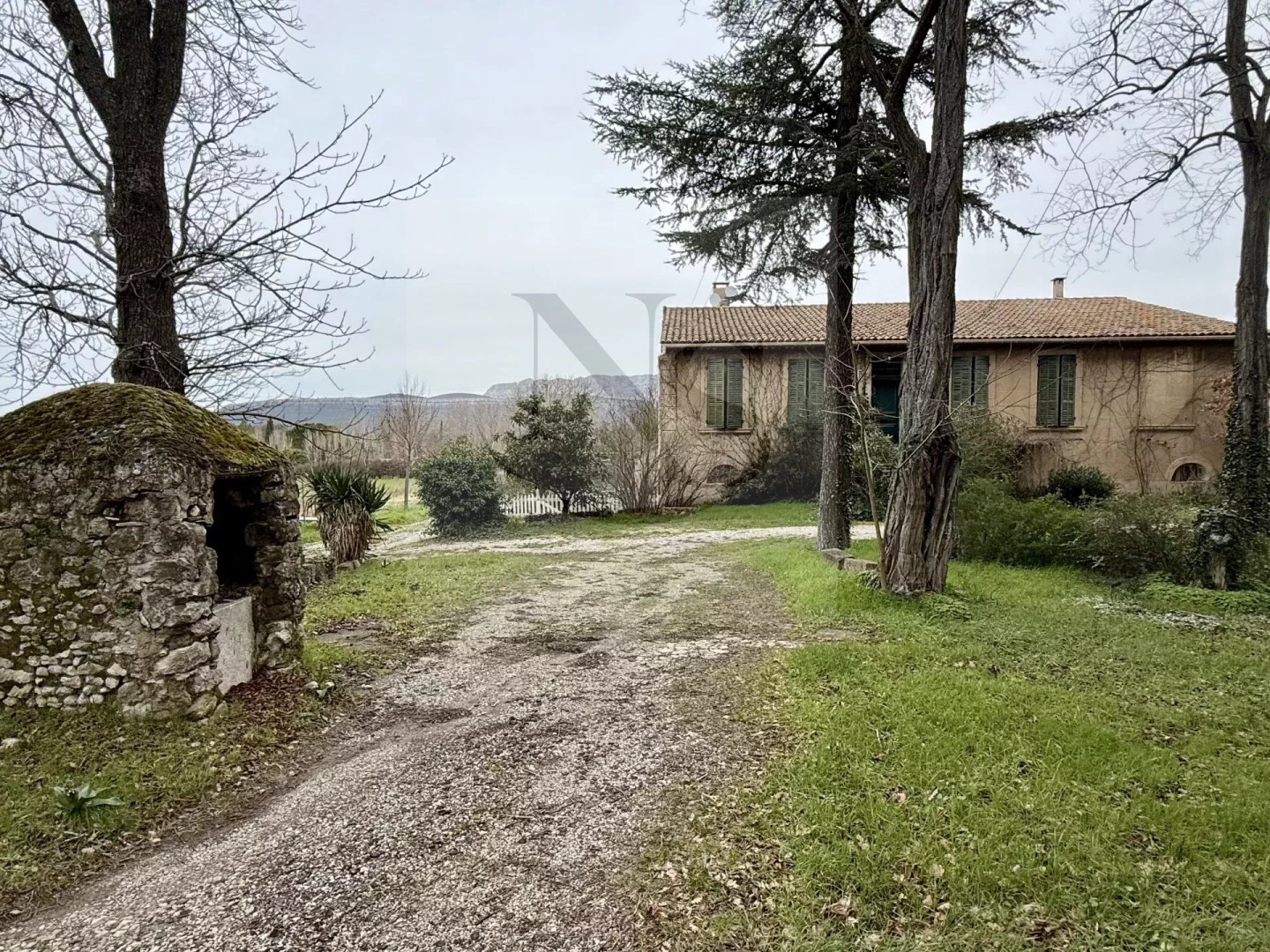 Luxury villa for sale in the district Est