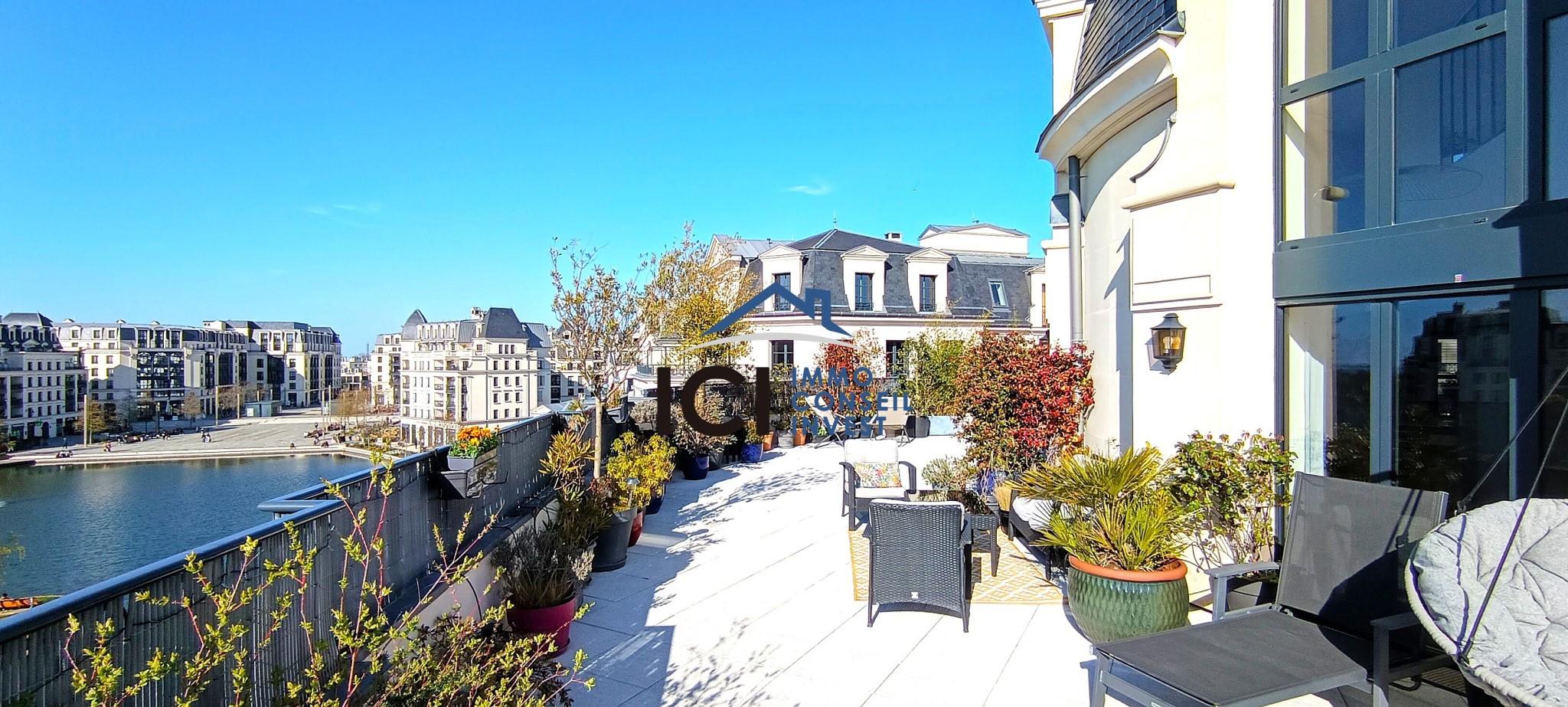 Duplex de luxe à vendre dans le quartier Jardin Parisien
