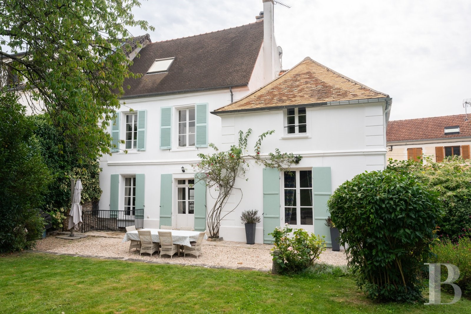Luxury house for sale in Linas