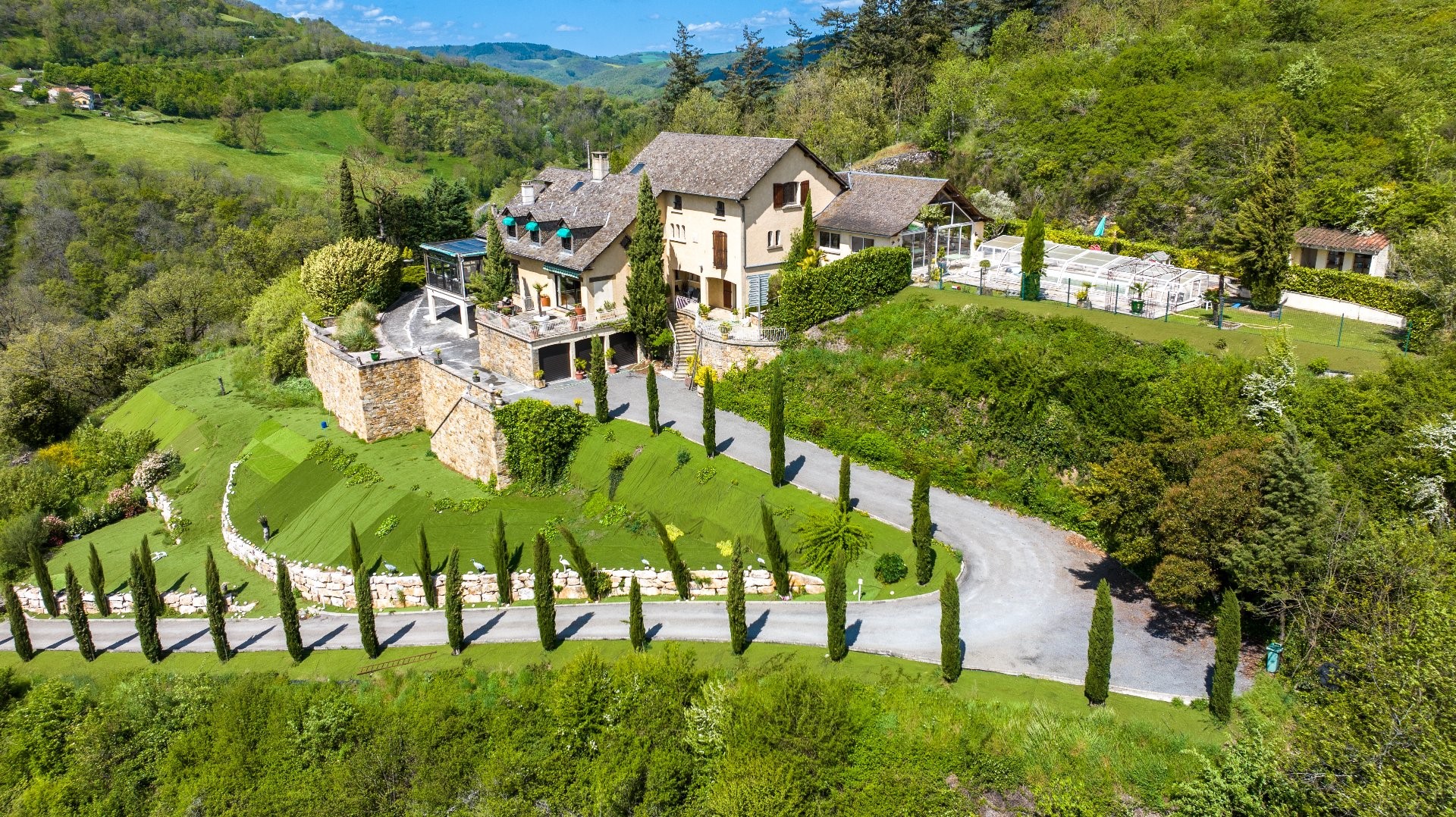 Maison de luxe à vendre à Saint-Sernin-sur-Rance