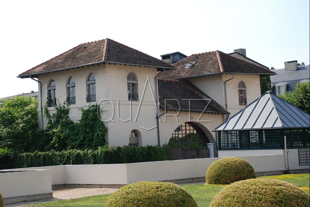 Maison de luxe à vendre dans le quartier Notre Dame