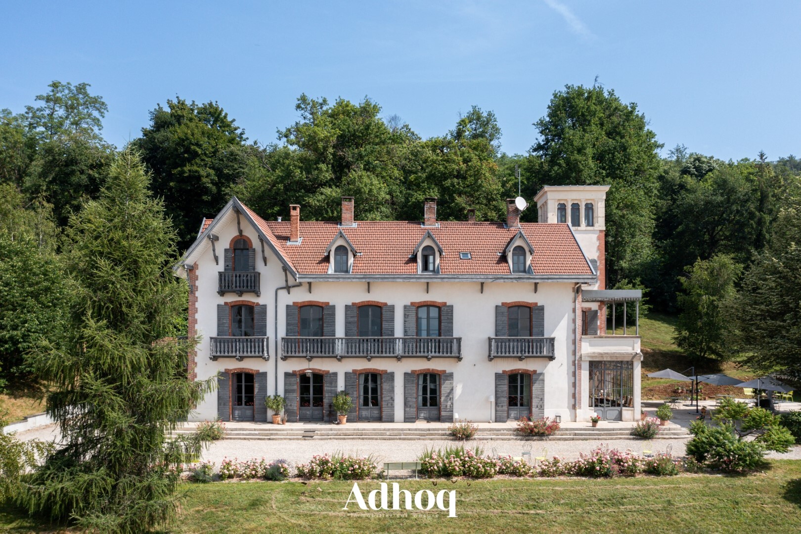 Castle for sale in Vienne