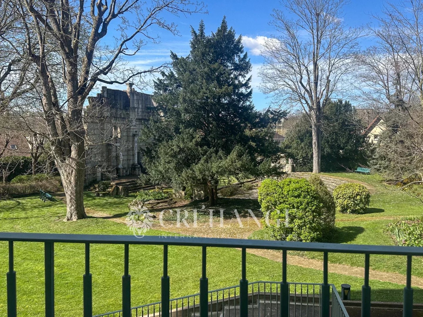 Appartement de luxe à louer dans le quartier Ourches
