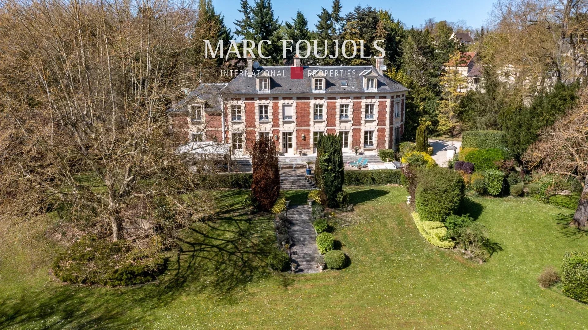 Luxury house for sale in the district Centre-Gare