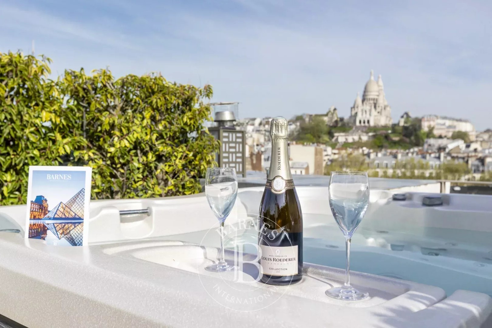 Luxury apartment for rent in the district Trudaine-Maubeuge