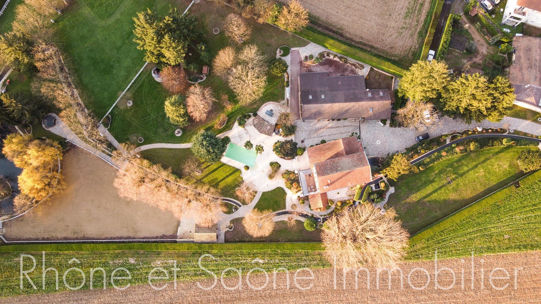 propriété à vendre à Ars-sur-Formans