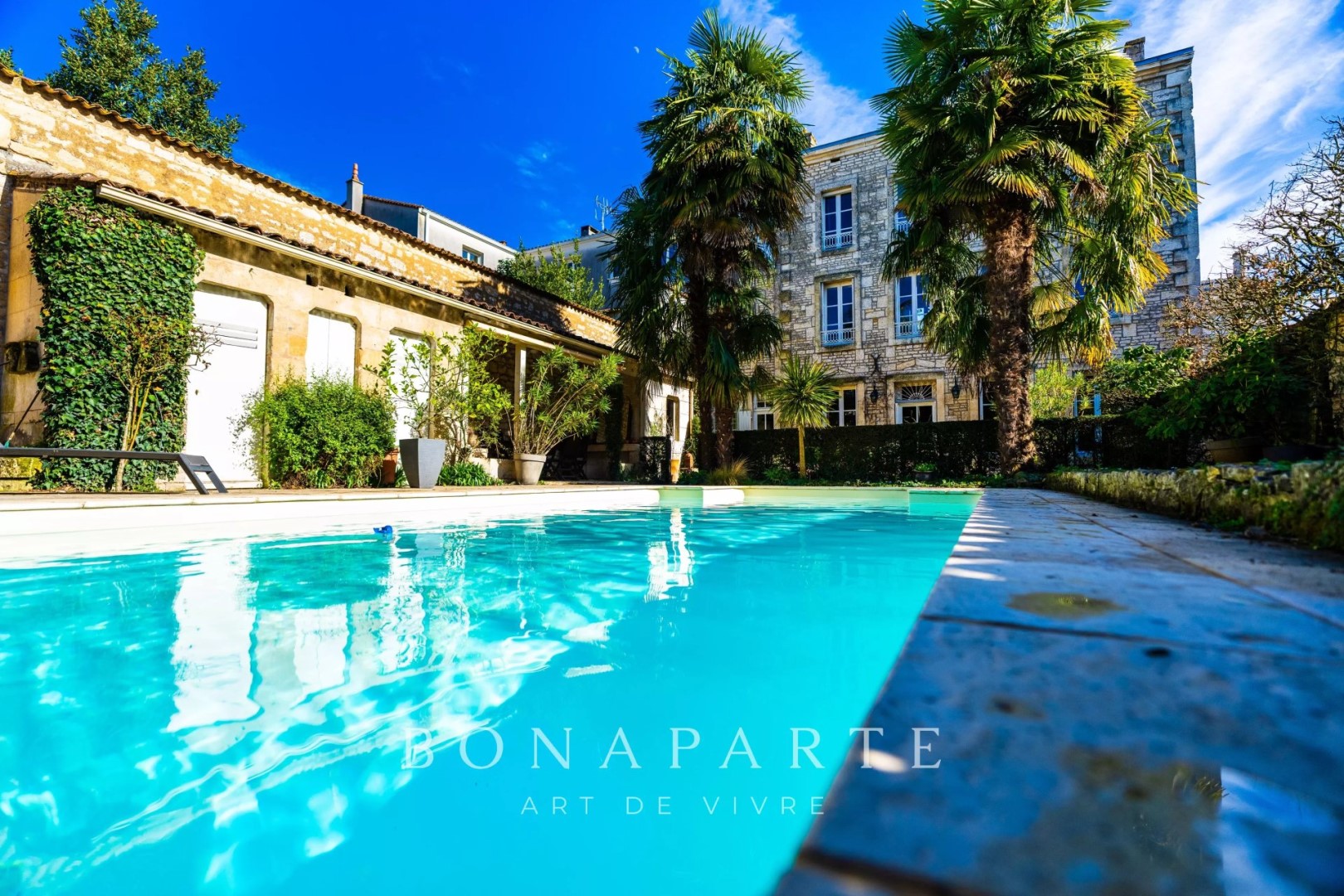 Maison de ville à vendre dans le quartier Centre Ville