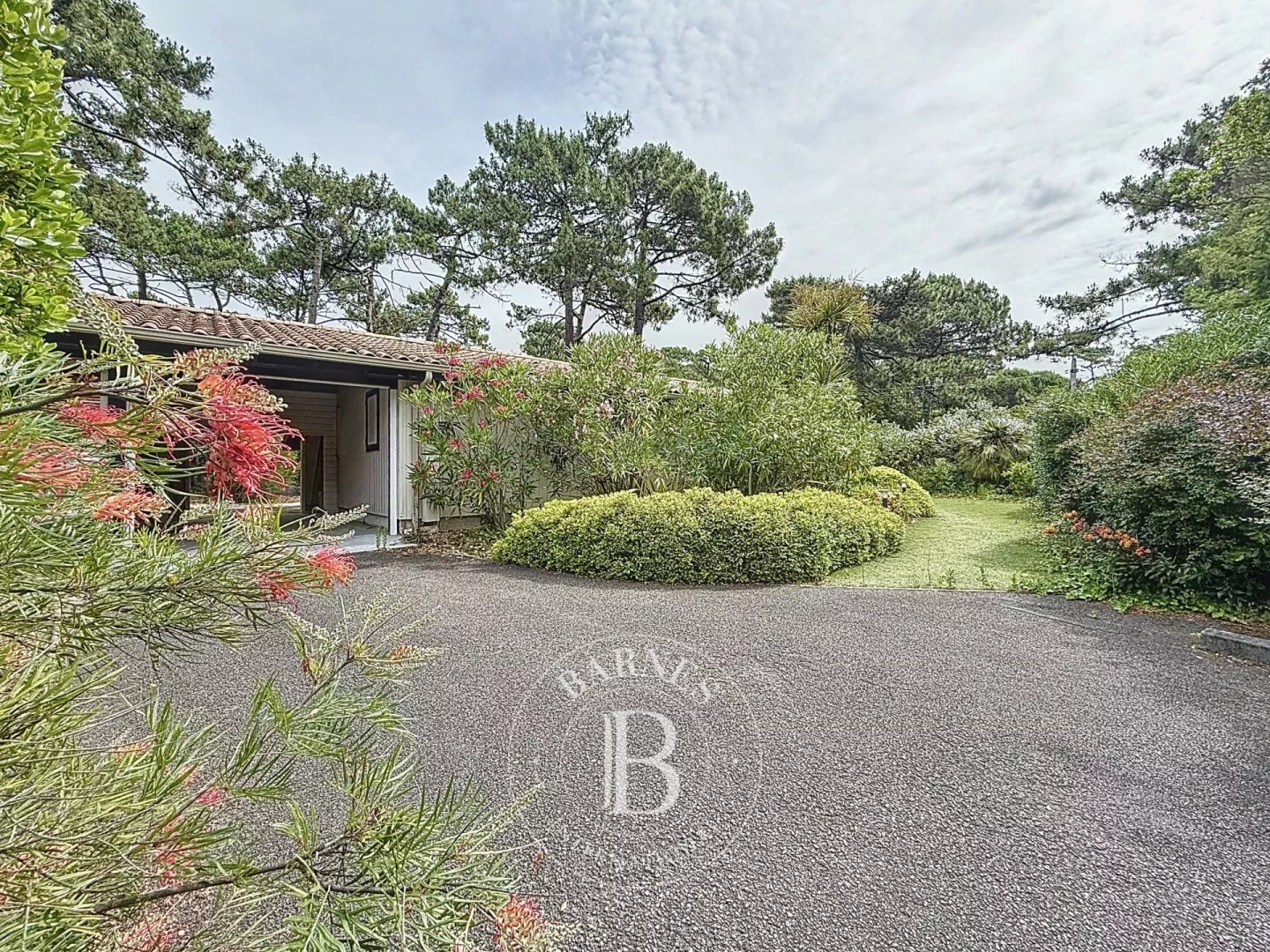 Luxury villa for sale in the district Centre Cap Ferret