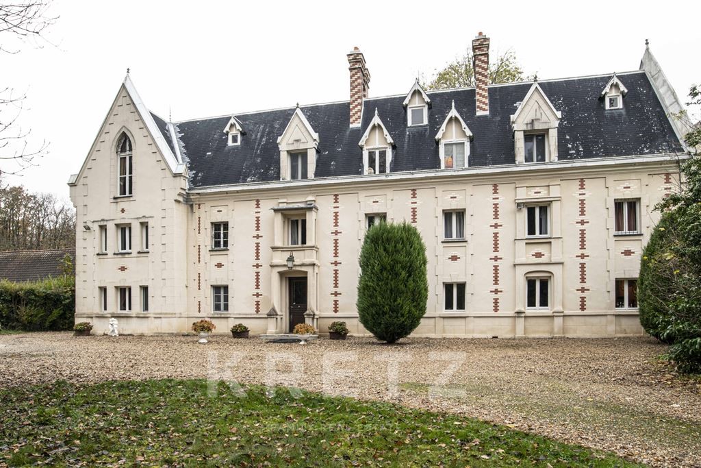 Castle for sale in the district Nord et Ouest