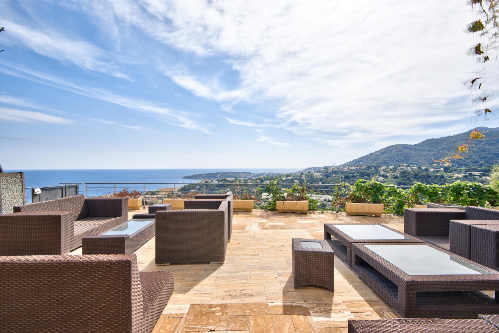 Luxus-Haus zu verkaufen Carei-Monti