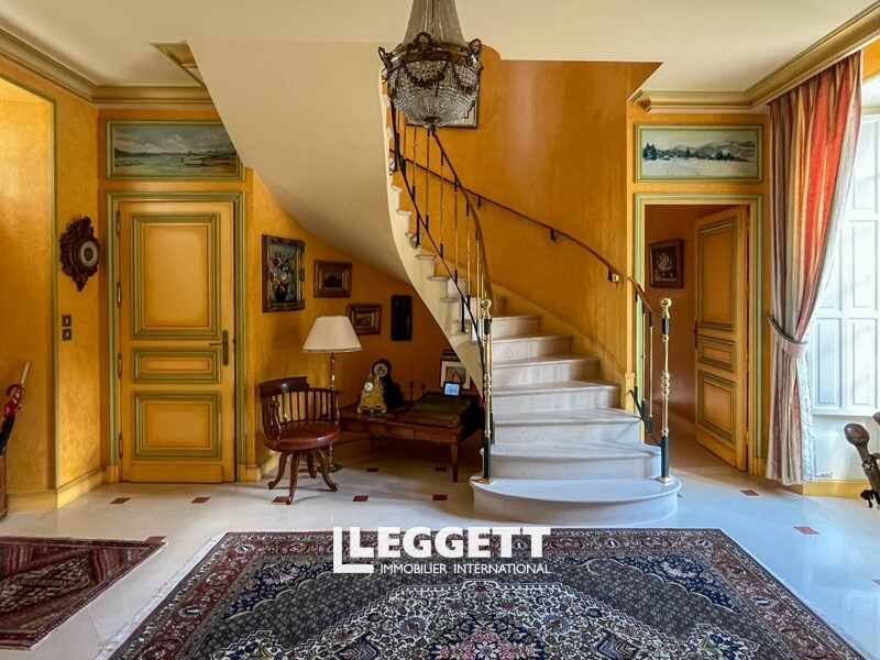 Maison 12 pièces 524 m²