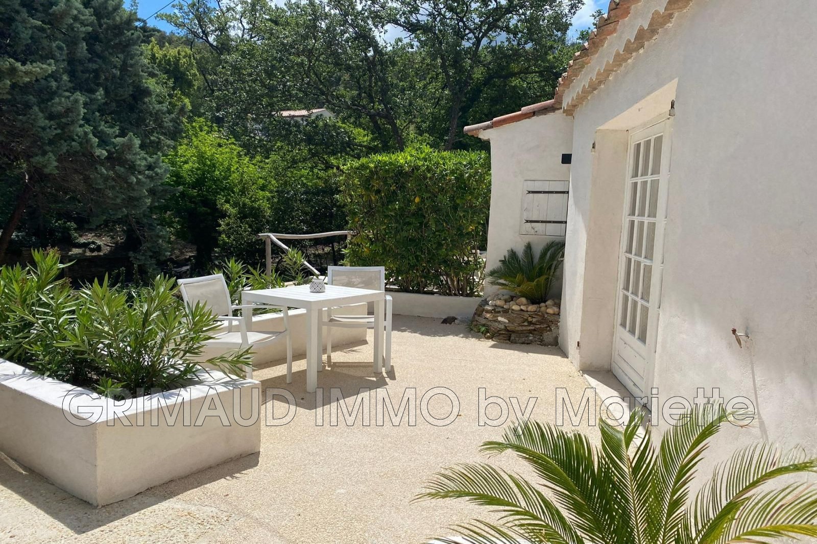 luxe gasthuis te koop in La Garde-Freinet