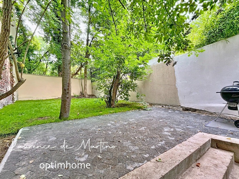 Contemporary house for sale in the district Centre Ville-Jean Moulin-Beaumont