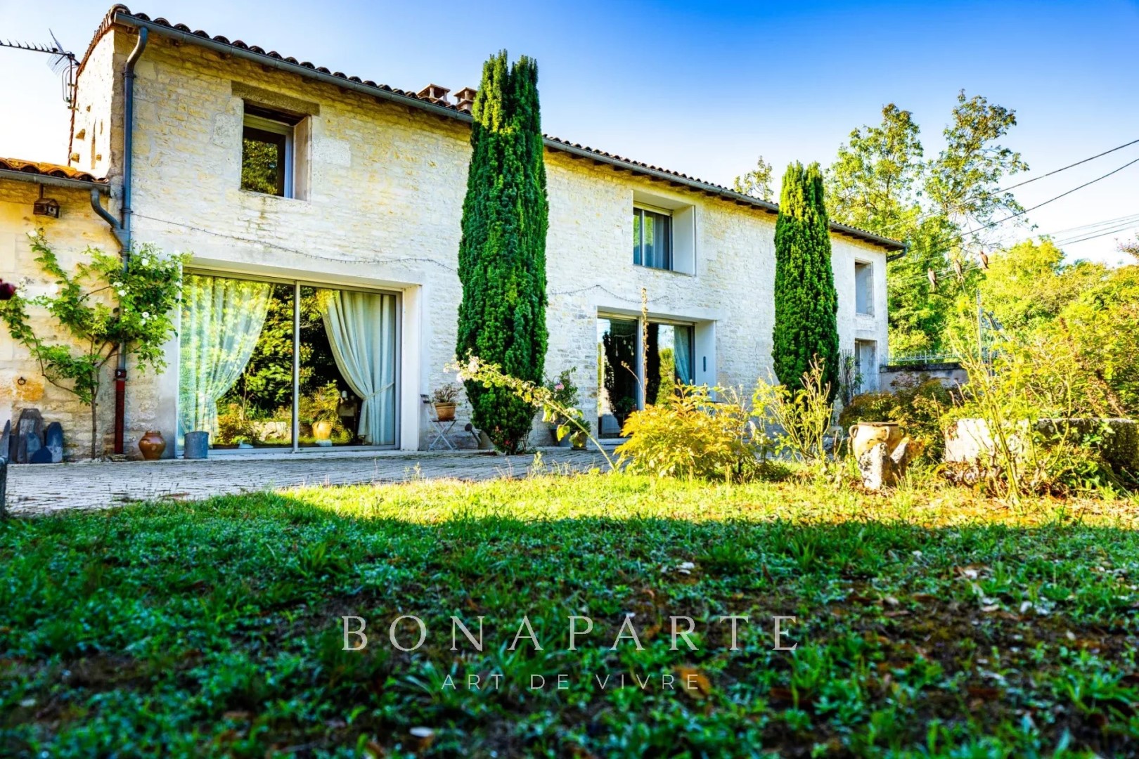 Maison de luxe à vendre à Mauzé-sur-le-Mignon