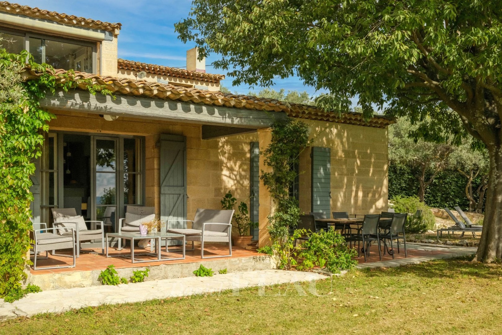Maison de luxe à vendre dans le quartier Centre Ancien-Cros-Lotins