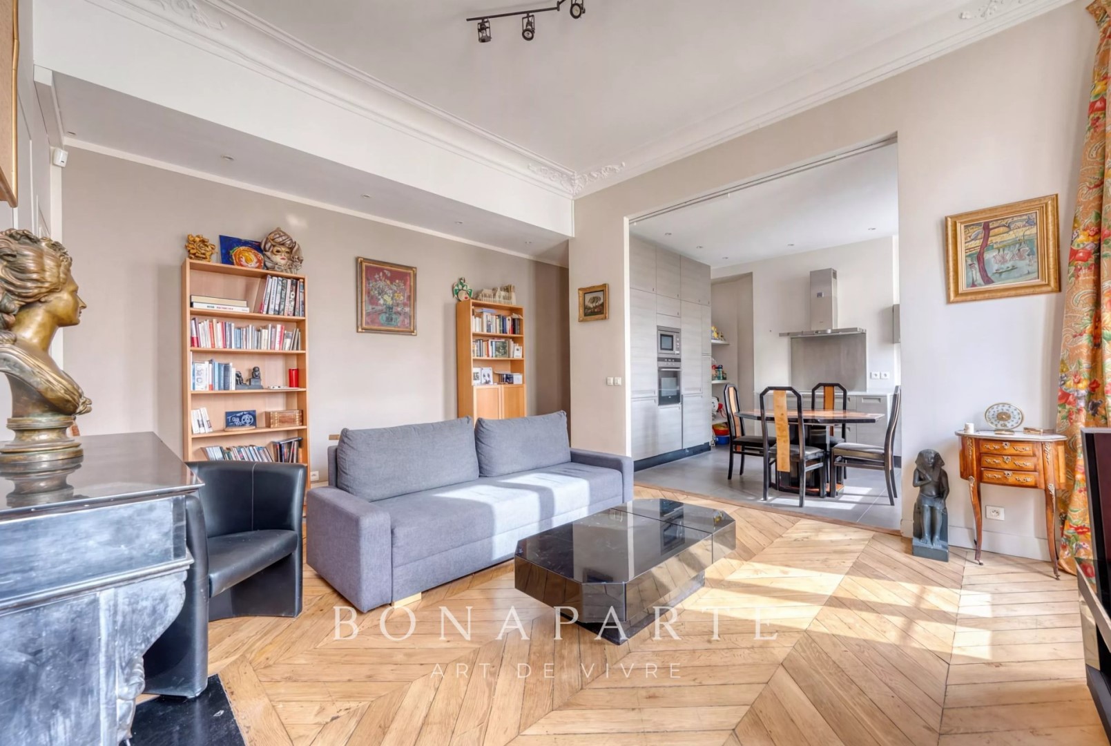 Appartement de luxe à vendre dans le quartier Lorette-Martyrs