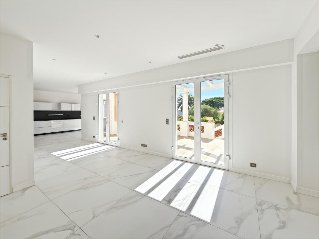 Luxury villa for sale in the district Ponteil
