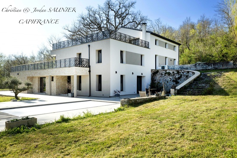 Maison contemporaine à vendre dans le quartier Ouest