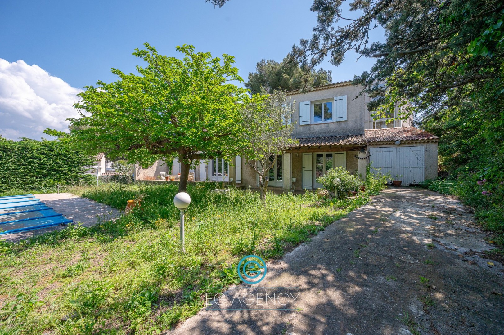 Traditioneel huis te koop in Les Baumettes