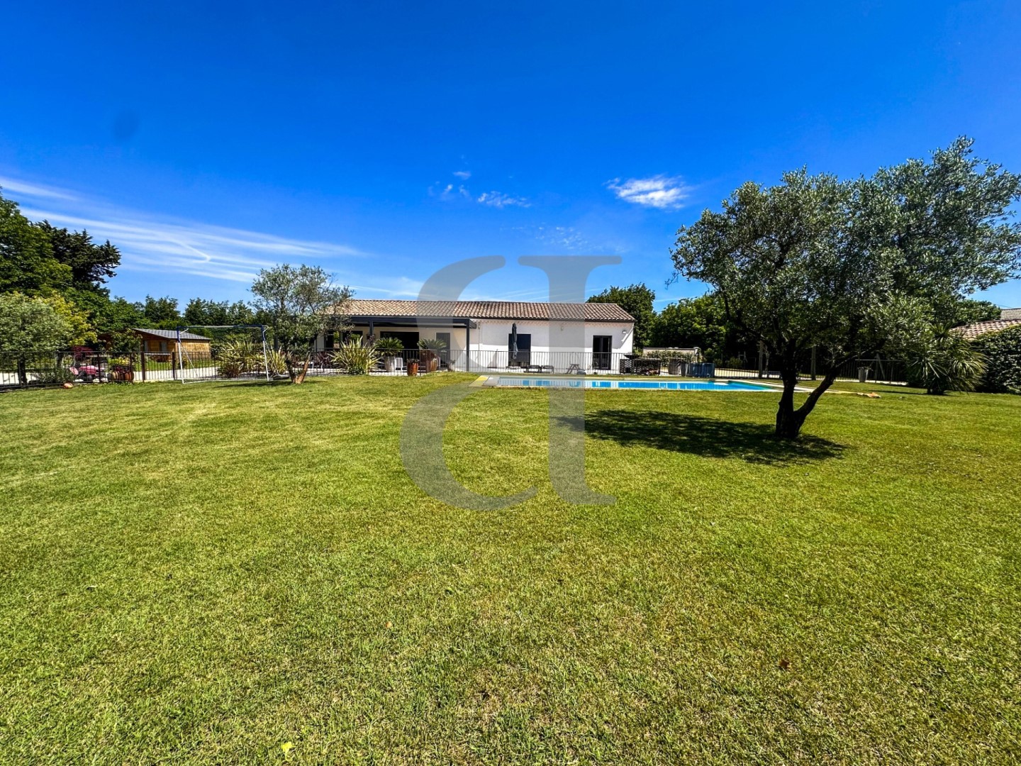 Luxe stadswoning te koop in L'Isle-sur-la-Sorgue