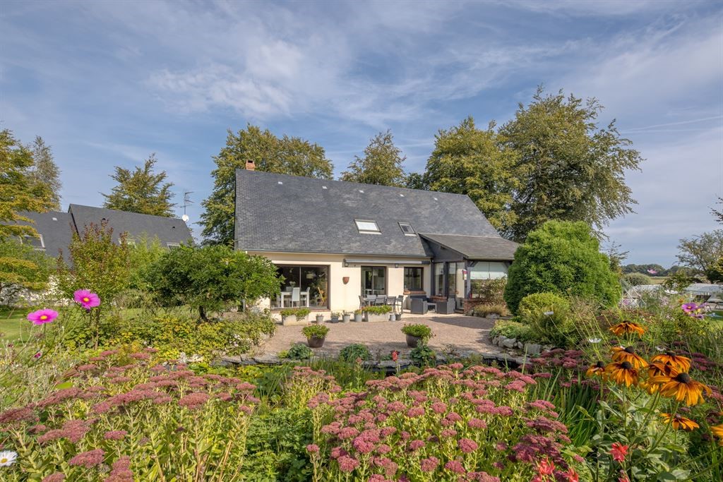 Maison contemporaine à vendre à Yerville