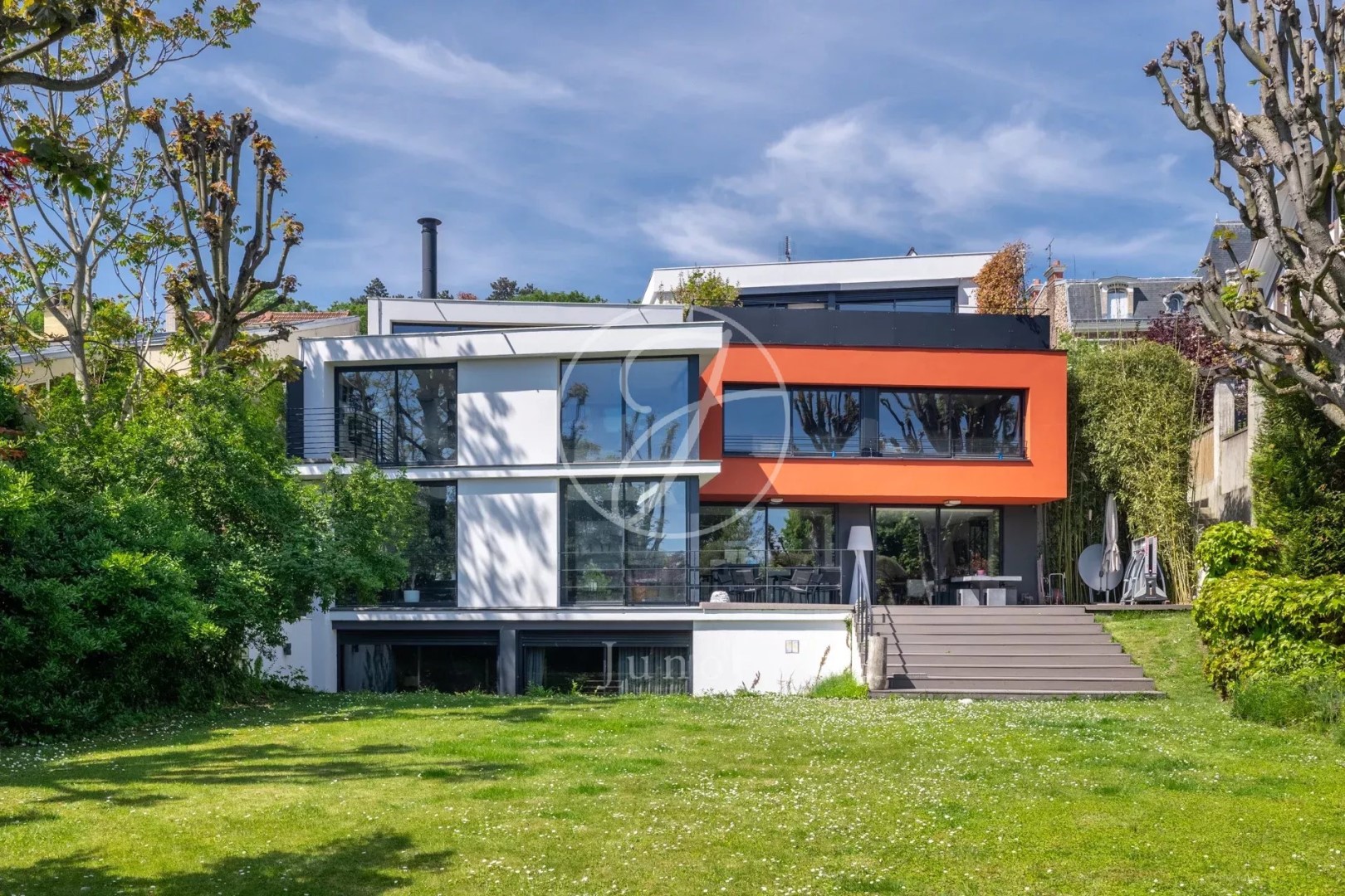 Maison de luxe à vendre dans le quartier Coteaux