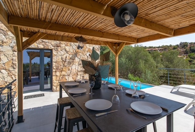 Luxury house for sale in the district Zone Éparse Ouest