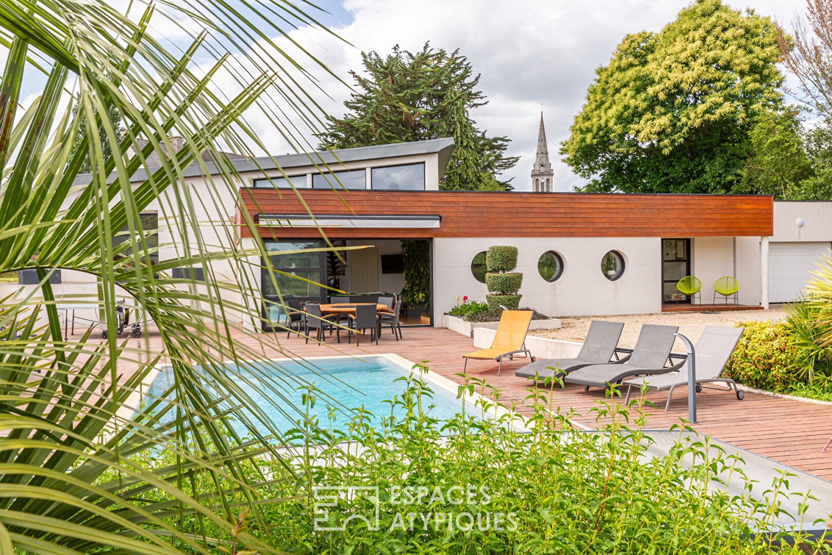 Luxury house for sale in the district Secteur Rural