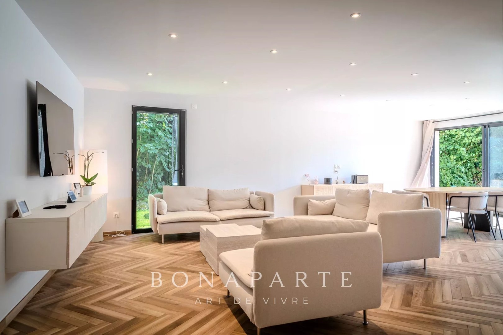 Maison de luxe à vendre dans le quartier Le Cotillet