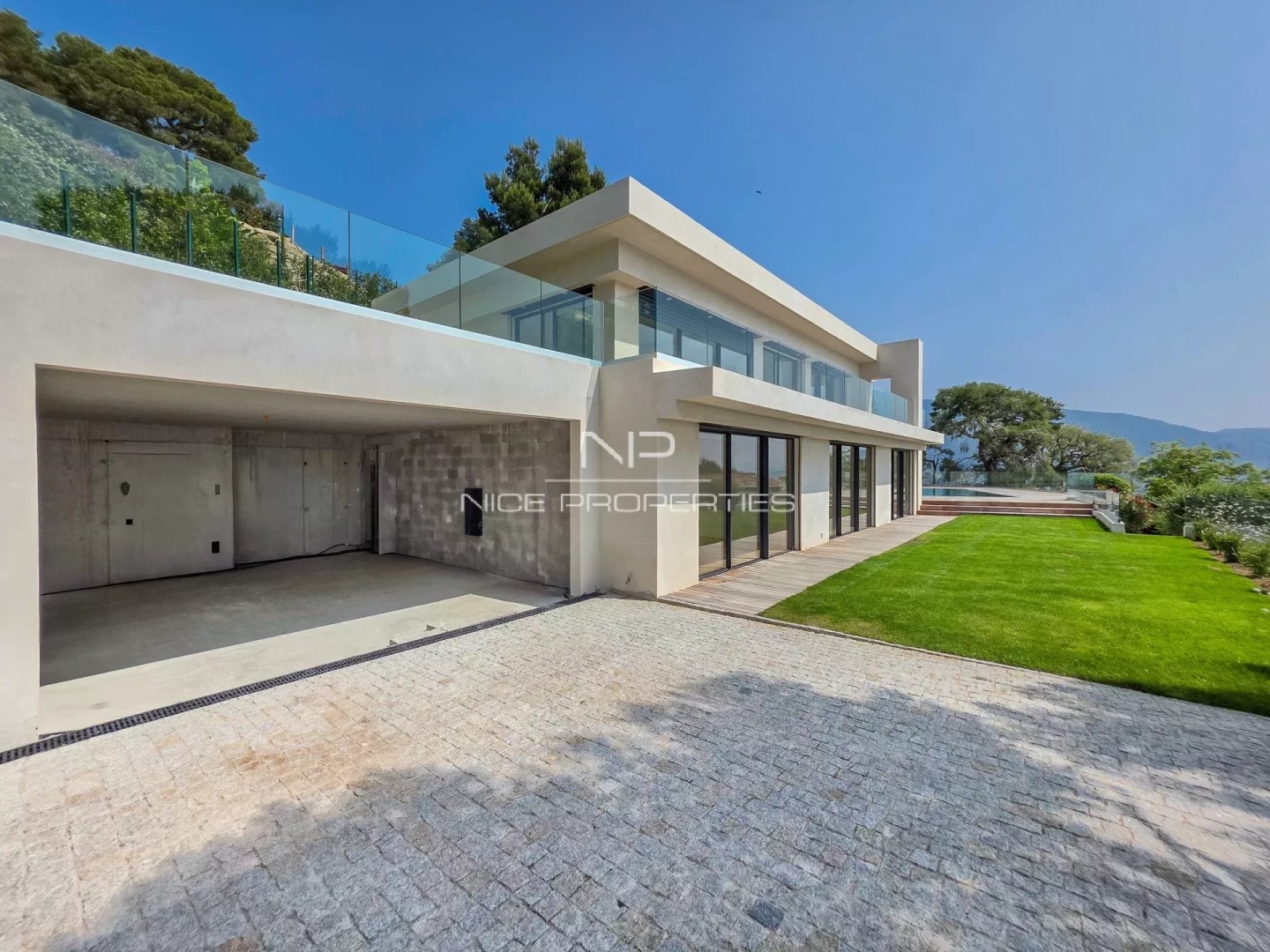 Luxury villa for sale in the district Val de Gorbio