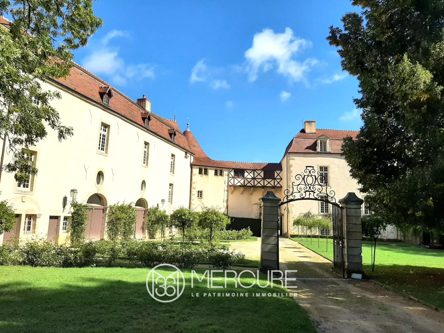 Schloss zu verkaufen Vandenesse-en-Auxois