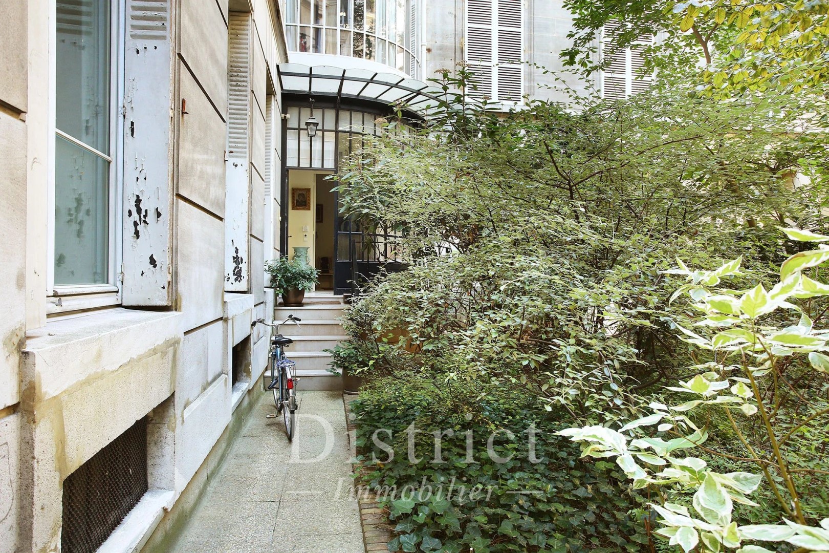 Luxury apartment for sale in the district Hoche-Friedland