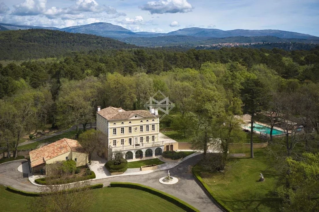 Hôtel particulier à vendre à Callian