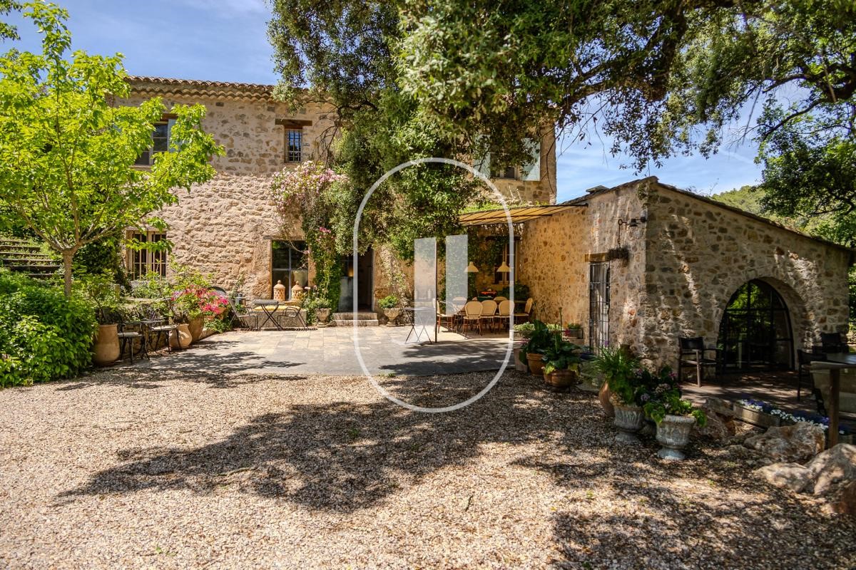 Château à vendre à Lorgues