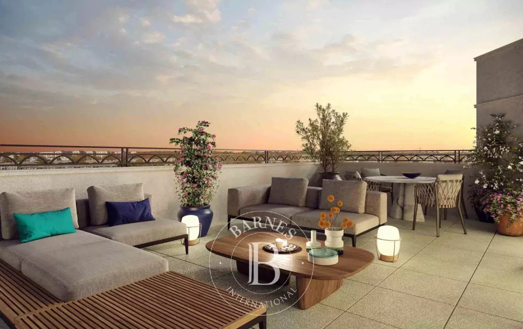 Luxury apartment for sale in the district Colombiers