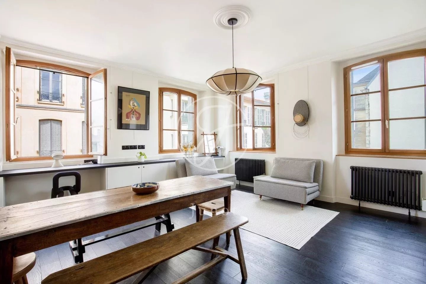 Luxury apartment for sale in the district Saint Louis
