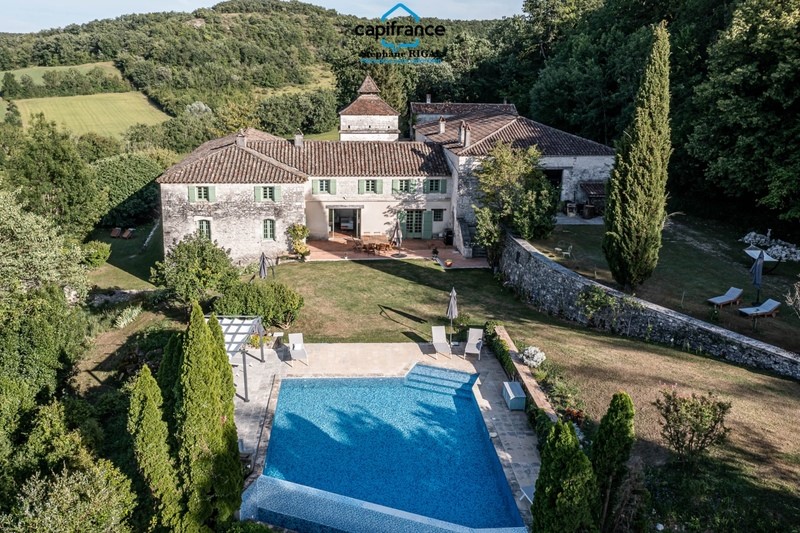 Manor house for sale in Tournon-d'Agenais