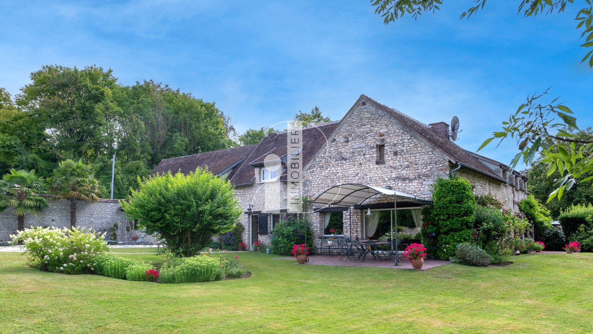 Luxury house for sale in Paley