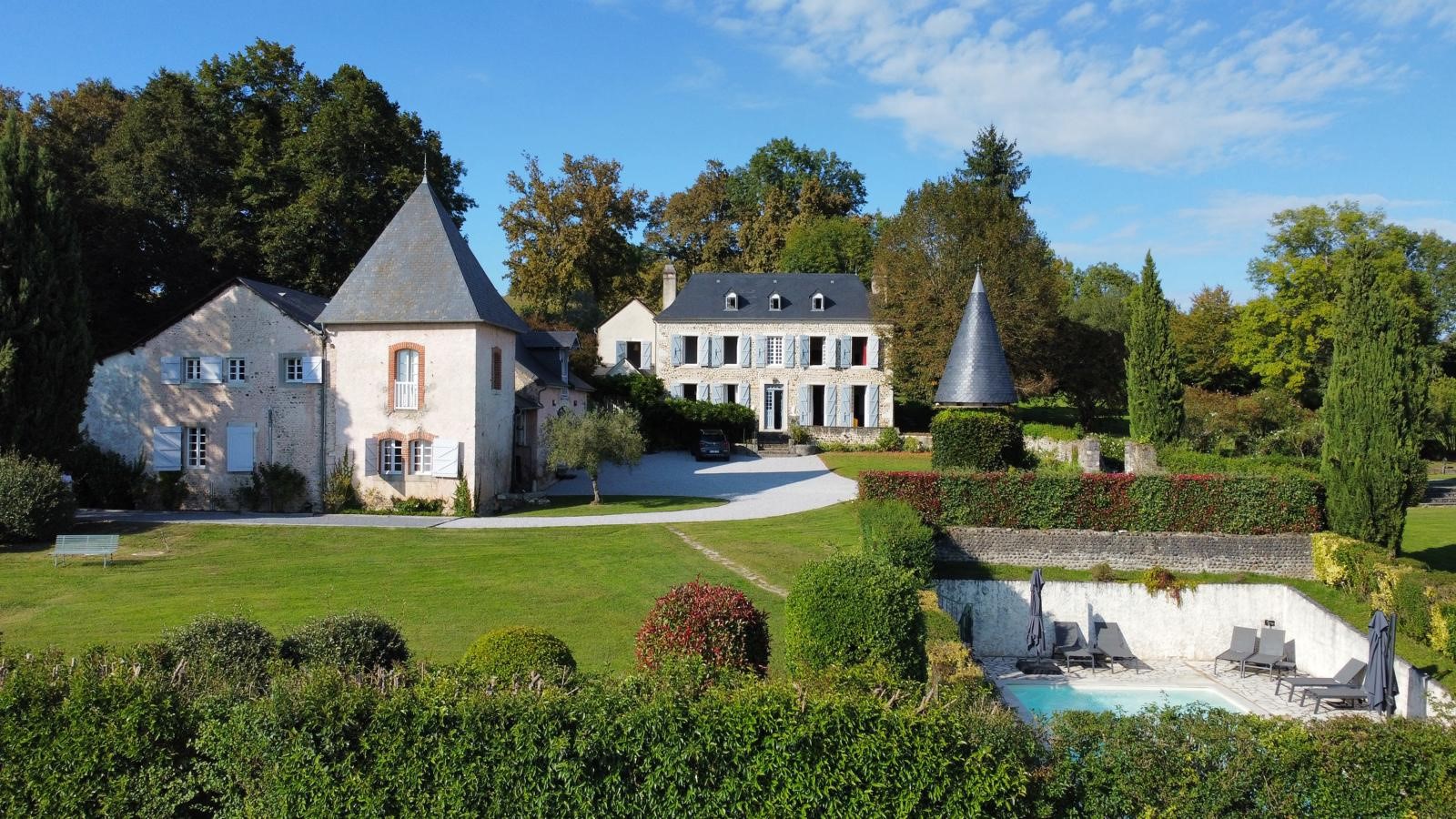 Town house for sale in Pau