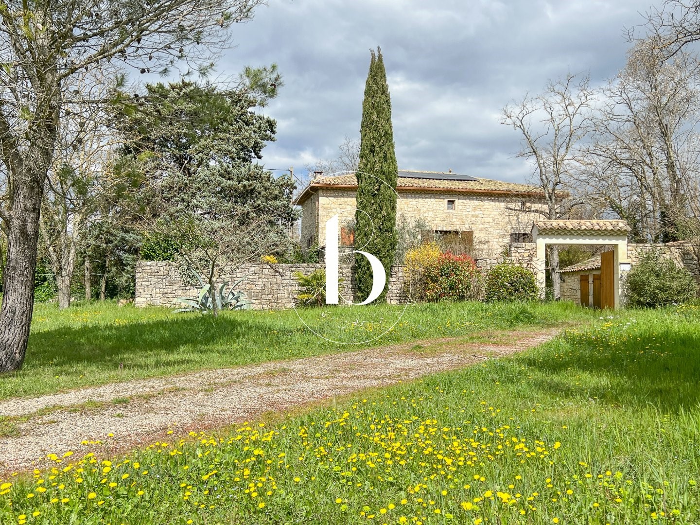 Provençaals landhuis te koop in Goudargues