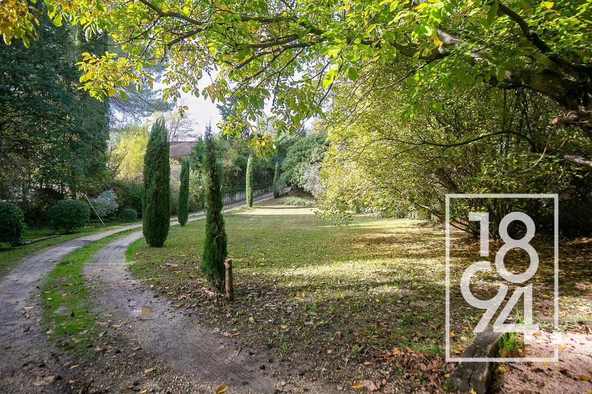 Kasteel te koop in Centre Ancien
