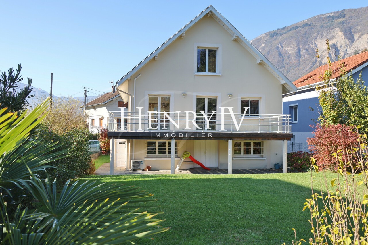 Maison de luxe à vendre à Corenc