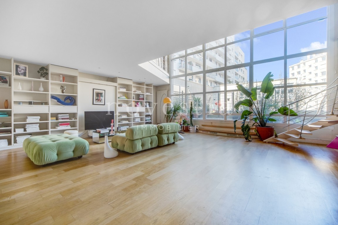 Luxury apartment for sale in the district Buttes Chaumont