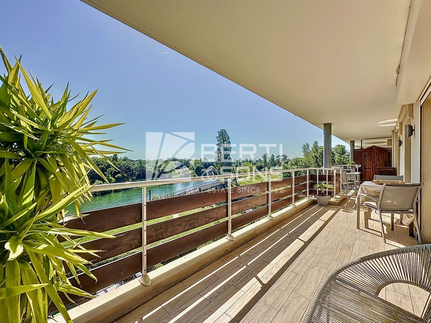 Luxe appartement te koop in Mandelieu-la-Napoule