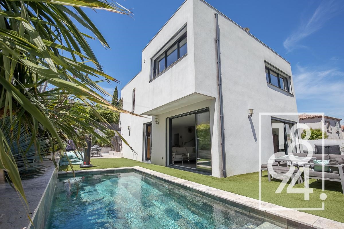 Luxury house for sale in the district Les Trois Lucs