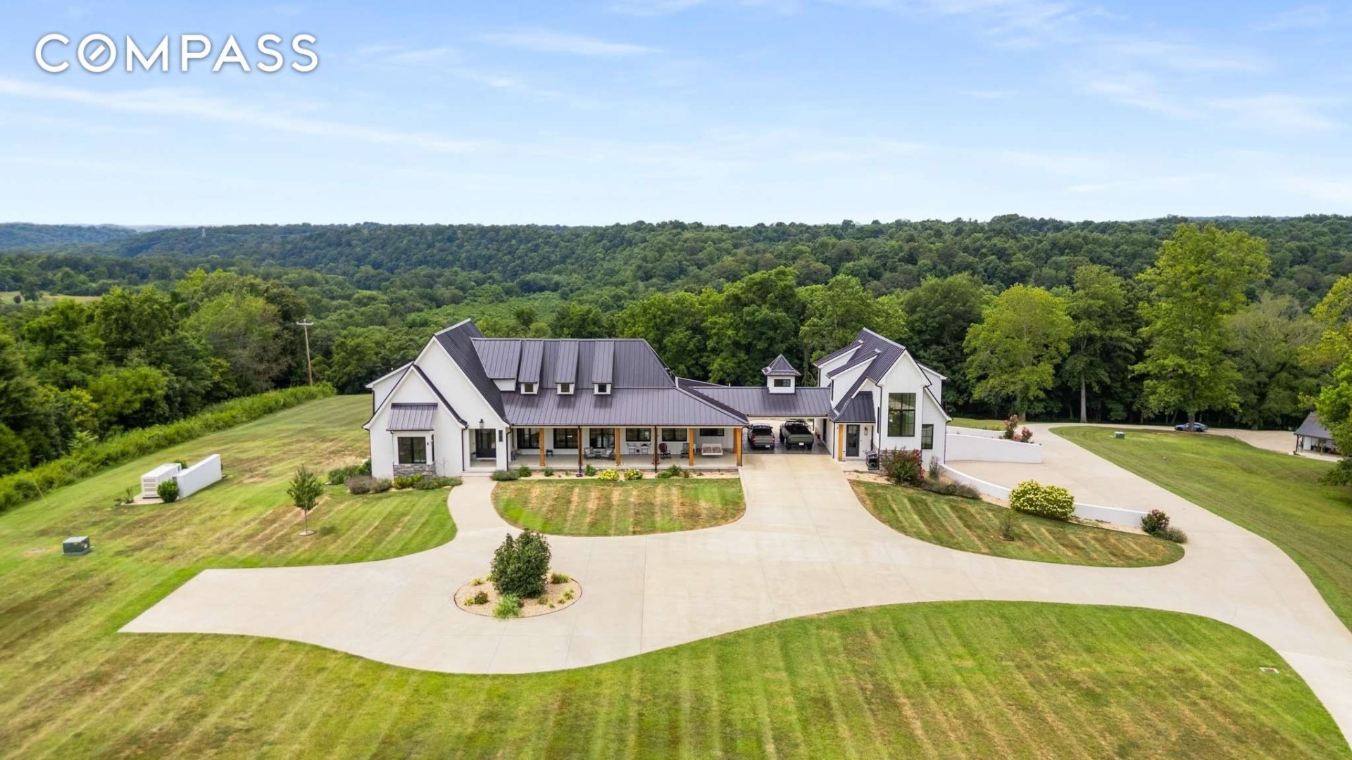 Luxury house for sale Cheatham county