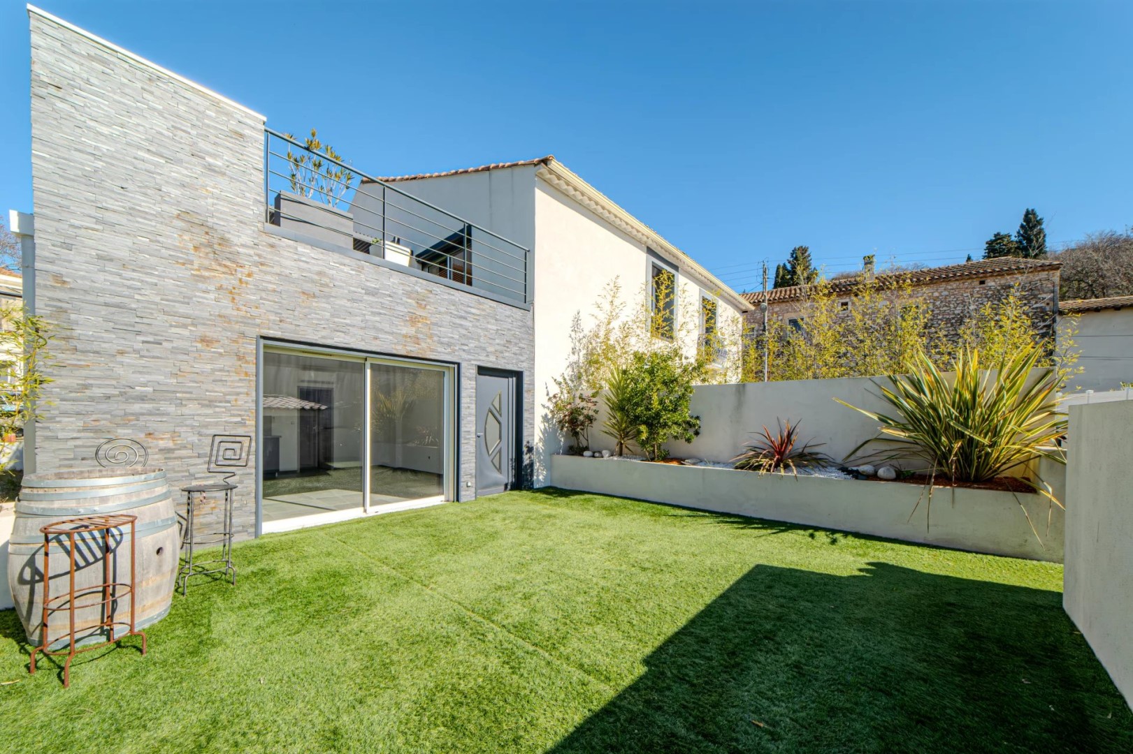 Maison de ville à vendre dans le quartier Village