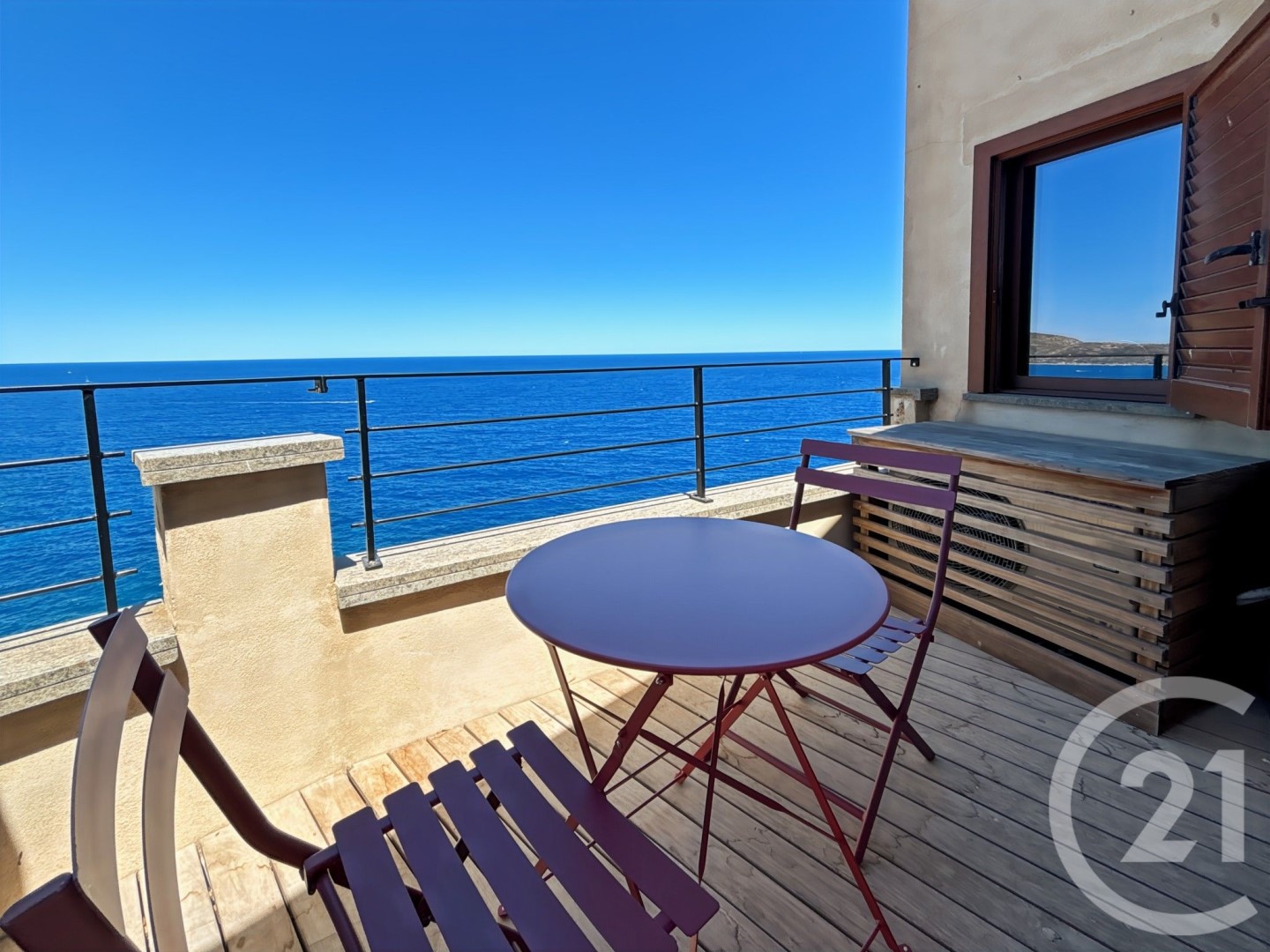 Luxe appartement te koop in Calvi