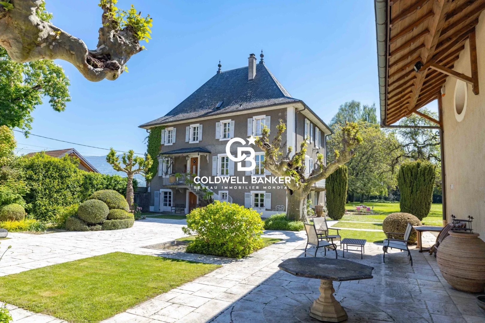 Maison de luxe à vendre dans le quartier Nord